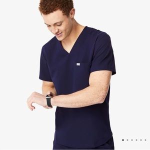 Men’s Figs Scrub Top